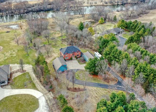 Property at 6444 Brever Rd, Burlington, WI 53105, 5 beds, 3.5 baths