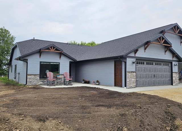 Property at 918 Silverthorne Dr, Viroqua, WI 54665, 3 beds, 2 baths