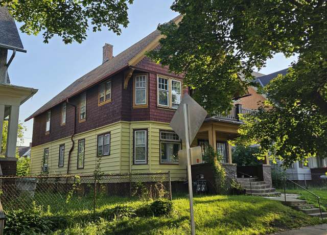 Property at 2408 W Hadley St #2410, Milwaukee, WI 53206, 6 beds, 2 baths