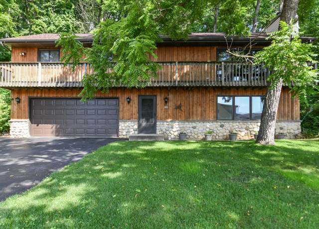 Property at 142 Riverside Dr, Waterford, WI 53185, 3 beds, 2 baths