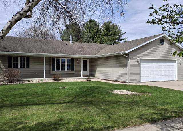 Property at 614 Woodbridge Trl, Watertown, WI 53094, 3 beds, 2 baths