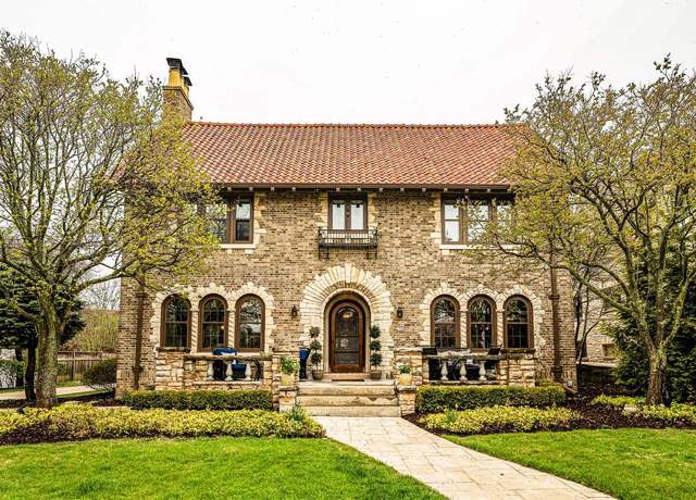 Property at 2724 E Menlo Blvd, Milwaukee, WI 53211, 7 beds, 5 baths