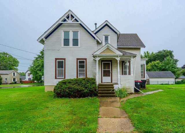 Property at 301 Milwaukee St, Clinton, WI 53525, 3 beds, 2 baths