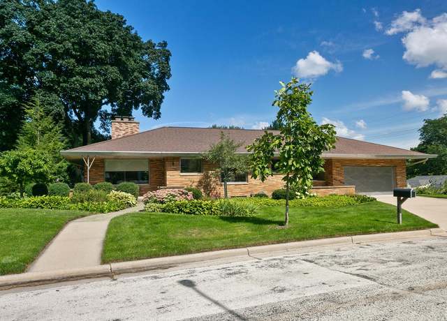 Property at 3202 N Knoll Ter, Milwaukee, WI 53222, 2 beds, 1.5 baths