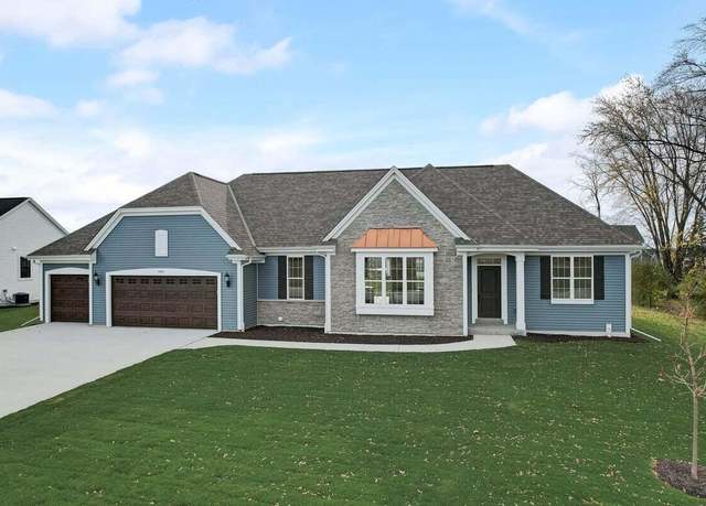 Property at 2161 Falls Rd, Grafton, WI 53024, 3 beds, 2 baths