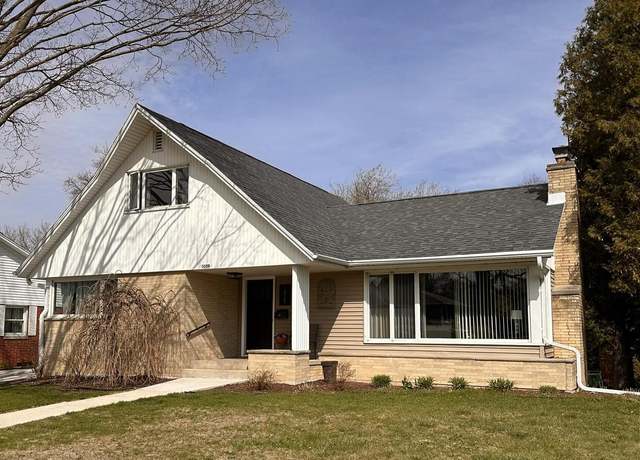 Property at 1009 N 28th St, Sheboygan, WI 53081, 3 beds, 2 baths