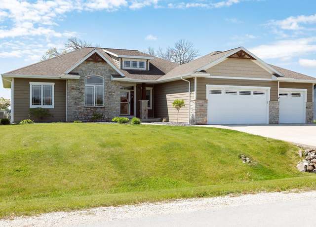 Property at W2389 S Kapur Dr, Sheboygan Falls, WI 53085, 4 beds, 3 baths