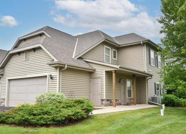 Property at 1831 New Port Vista Dr, Grafton, WI 53024, 3 beds, 2 baths