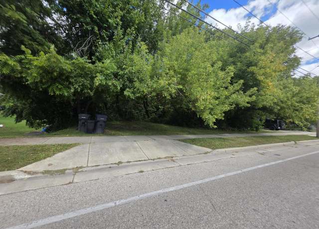 Property at 521 Wisconsin Ave, Pewaukee, WI 53072