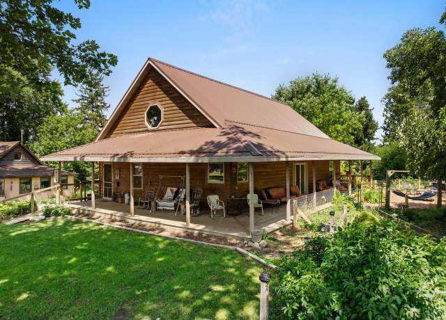 Property at 6228 Moenning Rd, Sheboygan, WI 53081, 3 beds, 2 baths