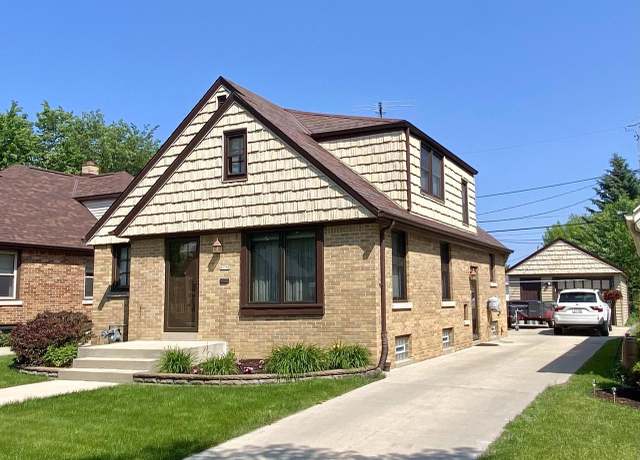 Property at 2750 N Carlton Pl, Milwaukee, WI 53210, 4 beds, 2 baths