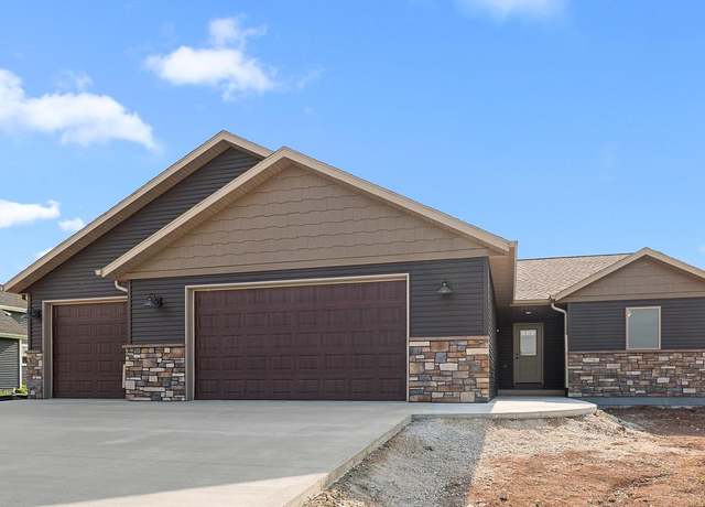 Property at N5918 Meadowview Ln, Fond Du Lac, WI 54937, 3 beds, 2 baths