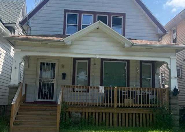 Property at 2128 S 28th St Unit 2128A, Milwaukee, WI 53215, 4 beds, 2 baths