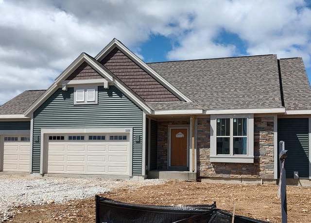 Property at 1535 Fairwinds Blvd Lot 37, Mukwonago, WI 53149, 3 beds, 2 baths