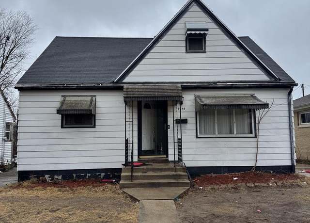 Property at 4334 W Eggert Pl, Milwaukee, WI 53218, 4 beds, 1.5 baths