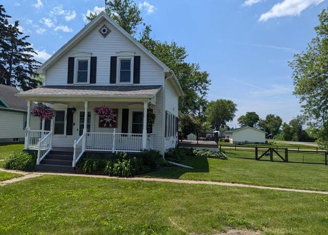 Property at 103 Oak Street South St, Rockland, WI 54653, 3 beds, 1.5 baths