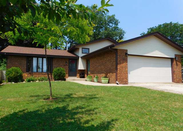 Property at 6712 235th Ave, Salem, WI 53168, 3 beds, 2 baths