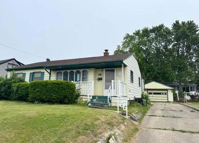 Property at 1217 Blake Ave, South Milwaukee, WI 53172, 3 beds, 1 bath