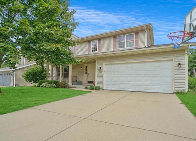 Property at 2702 Great Forest Dr, West Bend, WI 53090, 4 beds, 3 baths