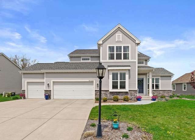 Property at N48W15436 Aster Ct, Menomonee Falls, WI 53051, 5 beds, 2.5 baths