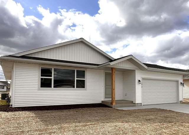 Property at 1012 Mcnish Ct, Sheboygan Falls, WI 53085, 3 beds, 2 baths