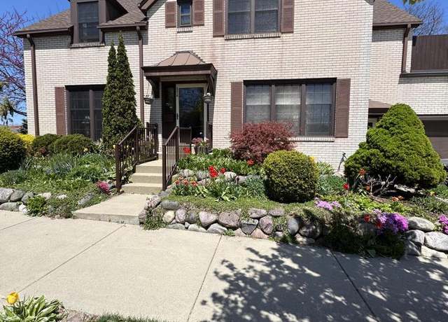 Property at 3216 Moorland Ave, Racine, WI 53405, 3 beds, 3.5 baths