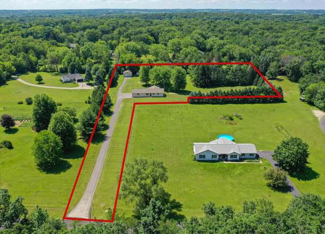 Property at W5423 Briarwood Rd, Elkhorn, WI 53121, 3 beds, 3 baths
