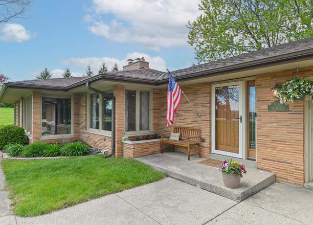 Property at N112W19702 Mequon Rd, Germantown, WI 53022, 3 beds, 2 baths