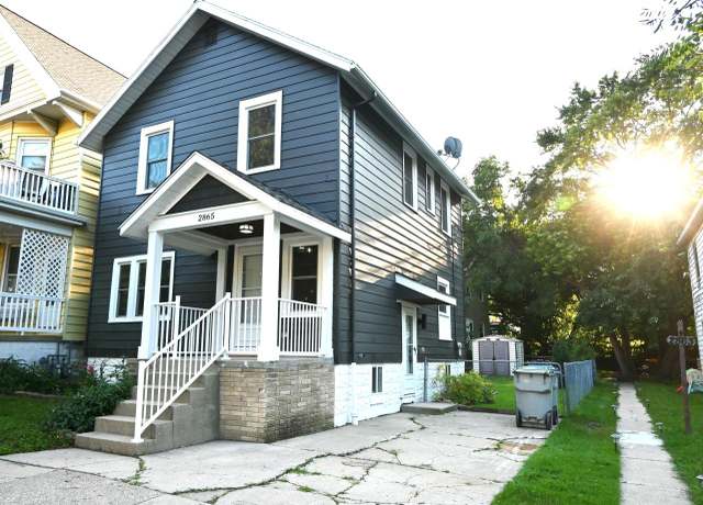 Property at 2865 S Ellen St, Milwaukee, WI 53207, 4 beds, 2 baths