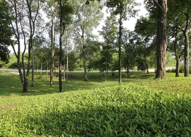Property at 6824 Horseshoe Trl, Burlington, WI 53105