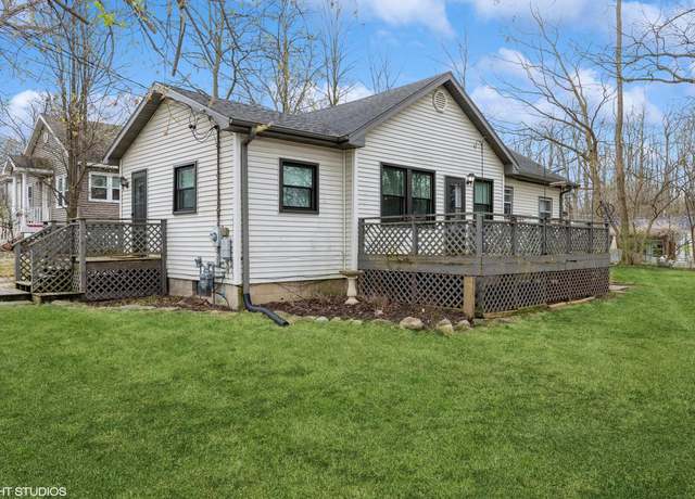 Property at 619 Maple St, Twin Lakes, WI 53181, 3 beds, 1 bath