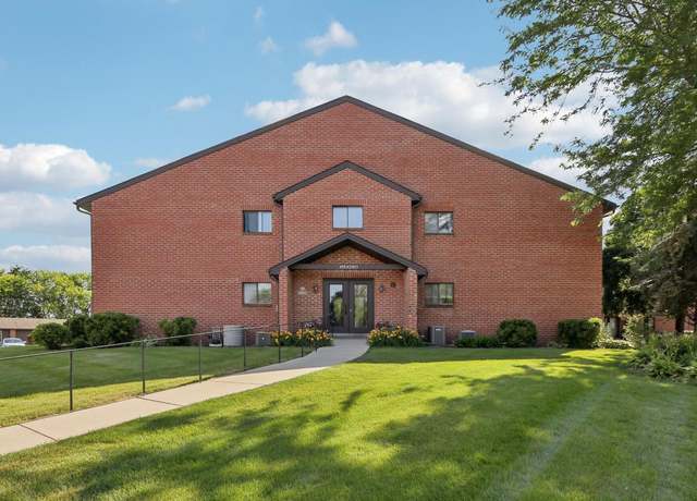 Property at N58W23833 Hastings Ct #703, Sussex, WI 53089, 2 beds, 2 baths