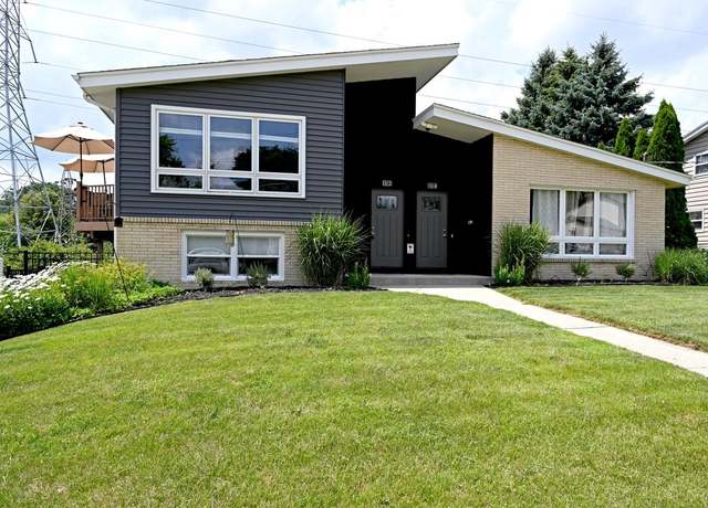 Property at 1912 Cardinal Dr #1914, Waukesha, WI 53186, 5 beds, 2 baths