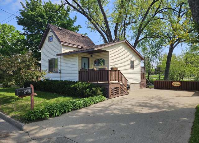 Property at 721 S Court St, Sparta, WI 54656, 2 beds, 1 bath