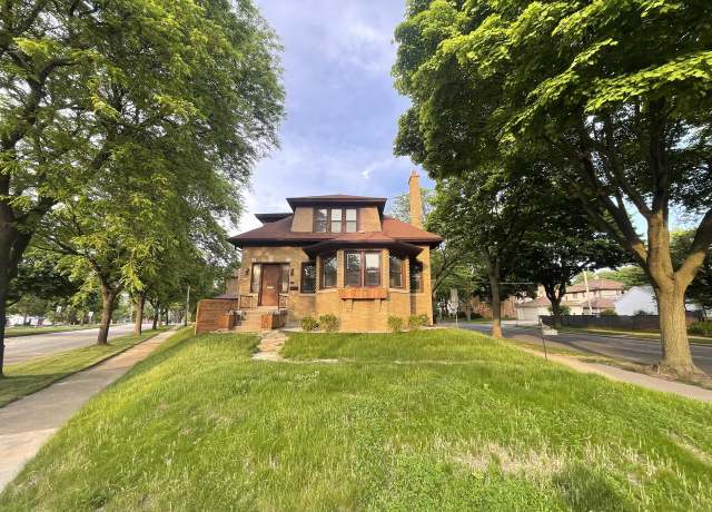 Property at 3402 N 51st Blvd, Milwaukee, WI 53216, 6 beds, 2.5 baths