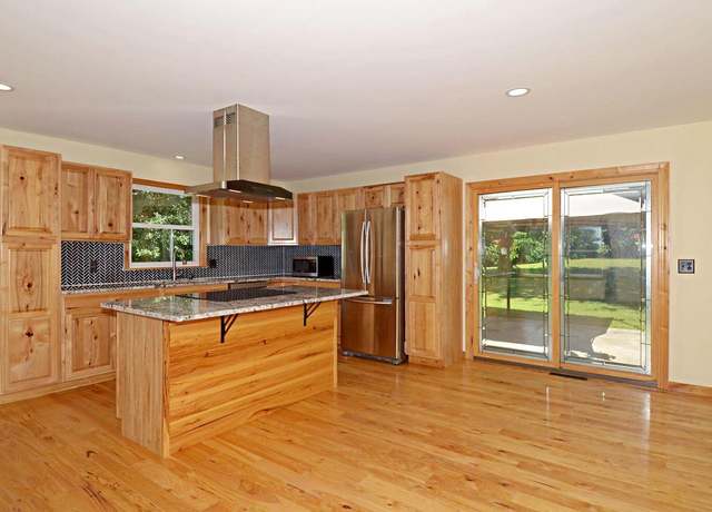 Property at W6315 Kiesling Rd, Jefferson, WI 53549, 3 beds, 2 baths