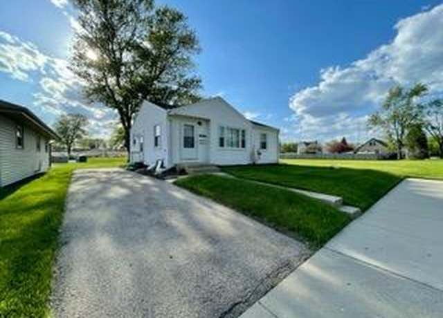 Property at 3914 31st Ave, Kenosha, WI 53144, 2 beds, 1 bath