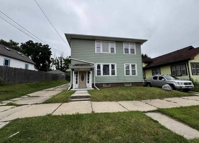 Property at 1927 Harriet St, Racine, WI 53404, 4 beds, 2 baths