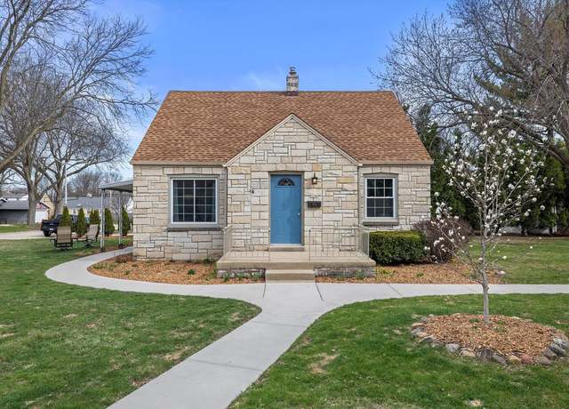 Property at 8246 W Montana Ave, West Allis, WI 53219, 3 beds, 1.5 baths