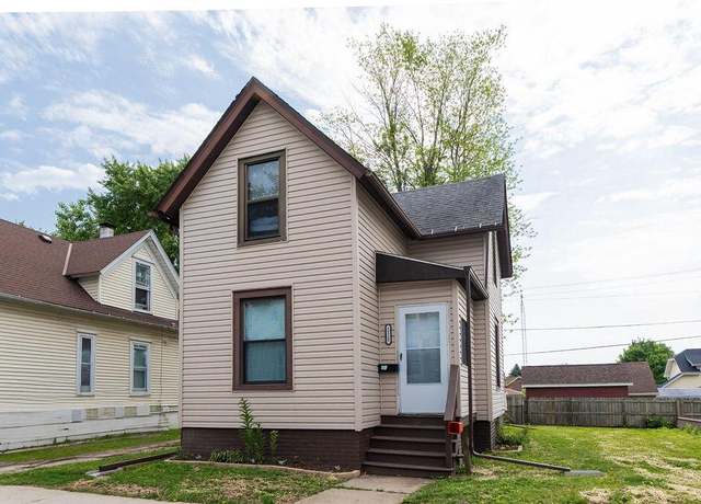 Property at 1115 Lewis St, Racine, WI 53404, 3 beds, 1 bath
