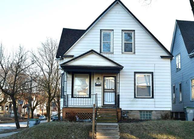 Property at 2301 W Burleigh St, Milwaukee, WI 53206, 3 beds, 1.5 baths