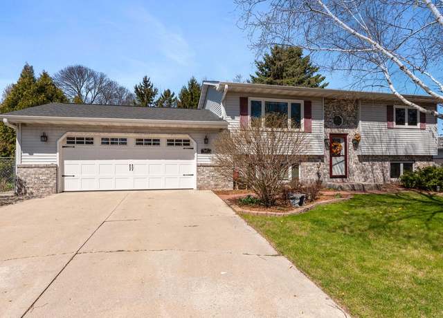 Property at 233 S Heritage St, Belgium, WI 53004, 3 beds, 1.5 baths