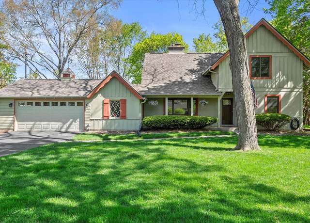 Property at 530 W Acacia Rd, Glendale, WI 53217, 3 beds, 2 baths
