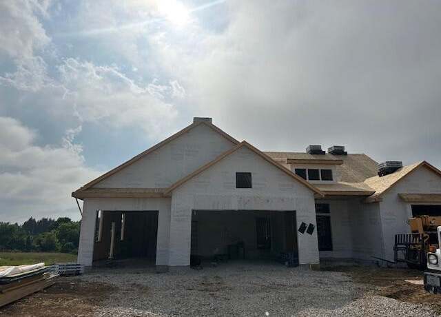 Property at 593 Wickland Way, Colgate, WI 53017, 3 beds, 2.5 baths