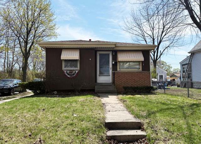 Property at 3301 W Arthur Ave, Milwaukee, WI 53215, 3 beds, 1 bath