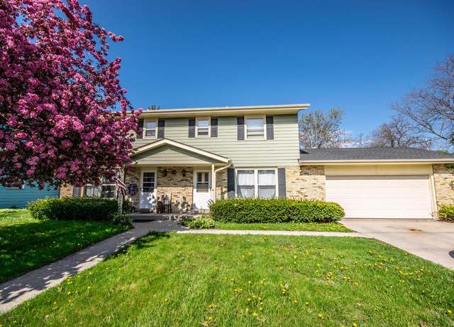 Property at 1239 1st Ave #1241, Grafton, WI 53024, 6 beds, 3.5 baths