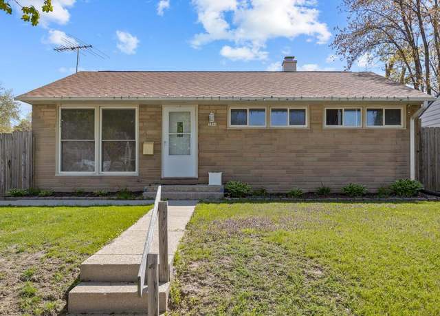Property at 3260 S 68th St, Milwaukee, WI 53219, 3 beds, 1.5 baths