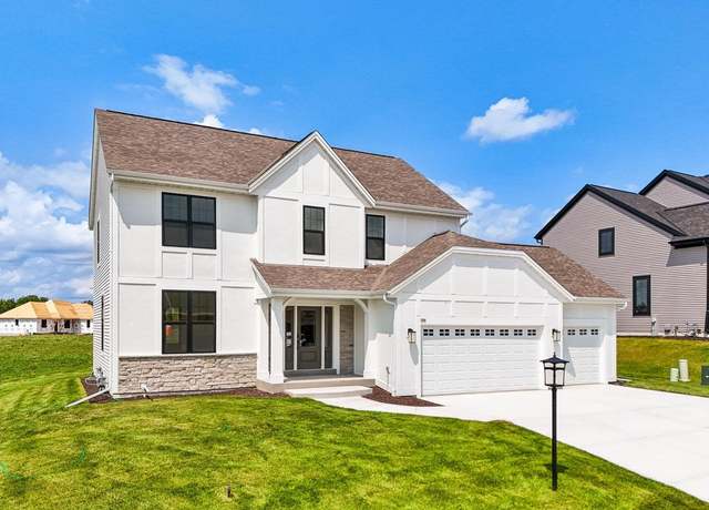 Property at 704 Panorama Dr, Waukesha, WI 53188, 4 beds, 2.5 baths