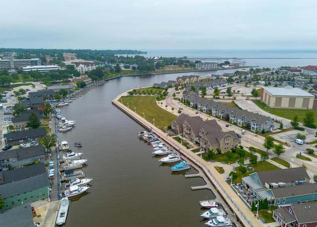 Property at 650 S Pier Dr #2, Sheboygan, WI 53081, 3 beds, 2.5 baths