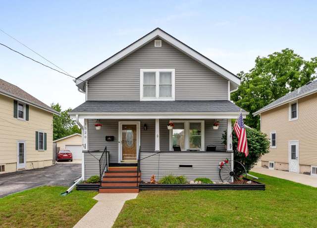 Property at 1520 Division St, Manitowoc, WI 54220, 3 beds, 2 baths